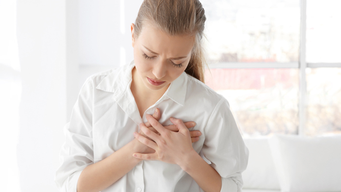 Sensazione Di Vuoto Al Petto Ansia Dolore allo sterno ansia e Senso di oppressione al petto.